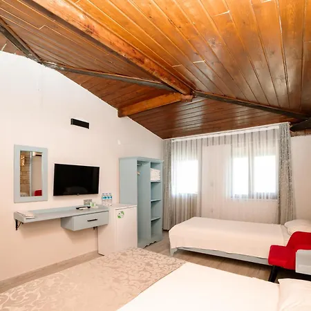 Bed & Breakfast Yakamoz Goekceada *