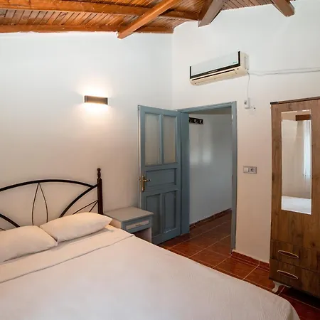 Yakamoz Goekceada Bed & Breakfast