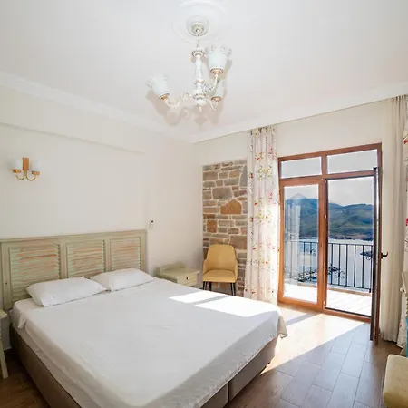 Yakamoz Goekceada Bed & Breakfast