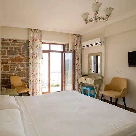 Yakamoz Gökçeada Couette-café İmroz